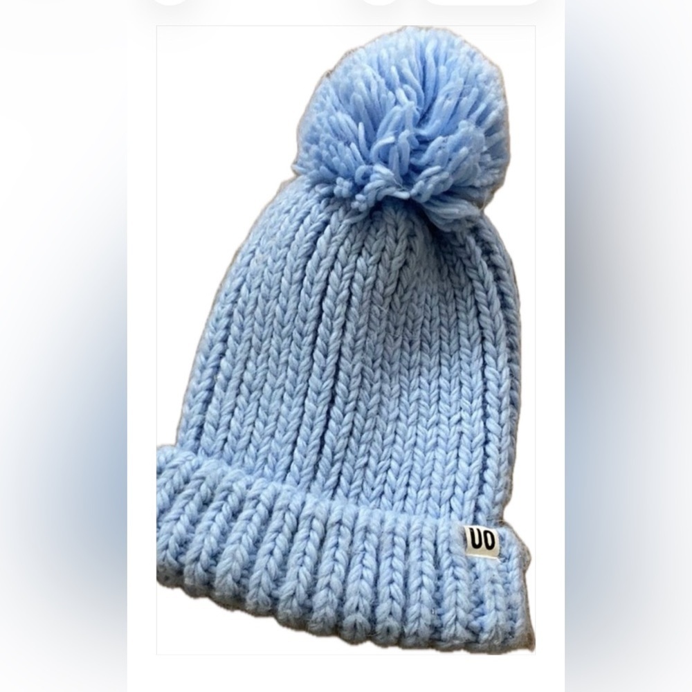 Urban Outfitters Light Blue Knit Beanie with Pom-Pom super warm